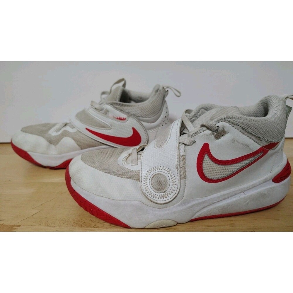 Nike Team Hustle Athletic Shoes White Red Swoosh Foam Summit White Size 3Y
